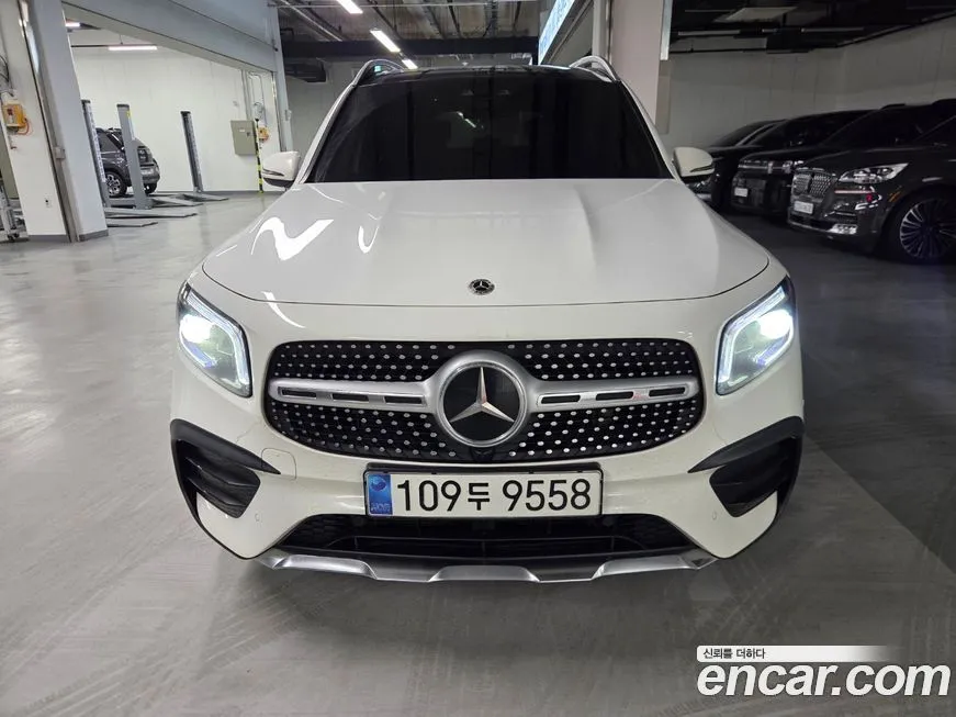 Mercedes-Benz GLB-Class — фото 2