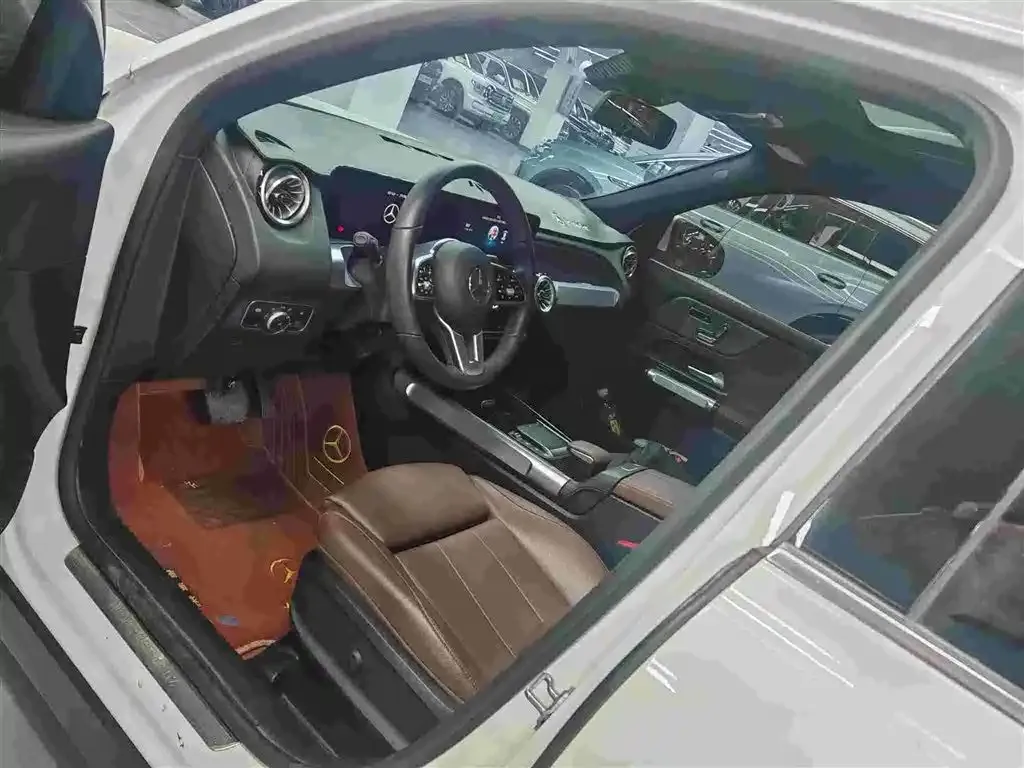 Mercedes-Benz GLB 2023 из CN, фото 5