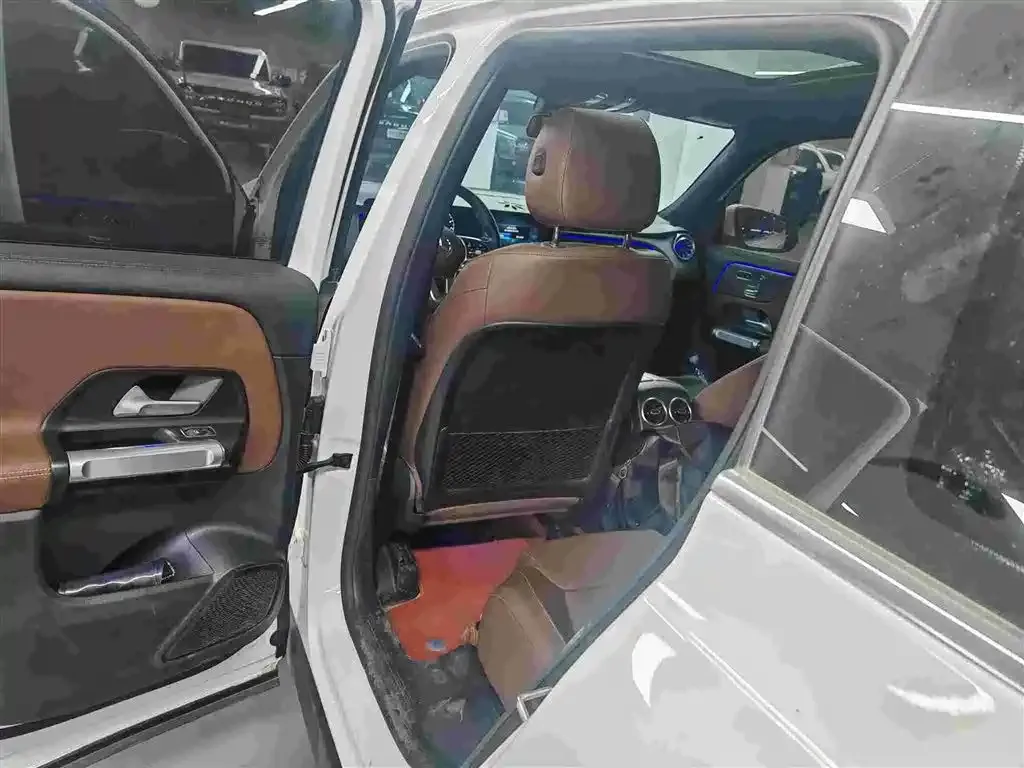Mercedes-Benz GLB 2023 из CN, фото 7