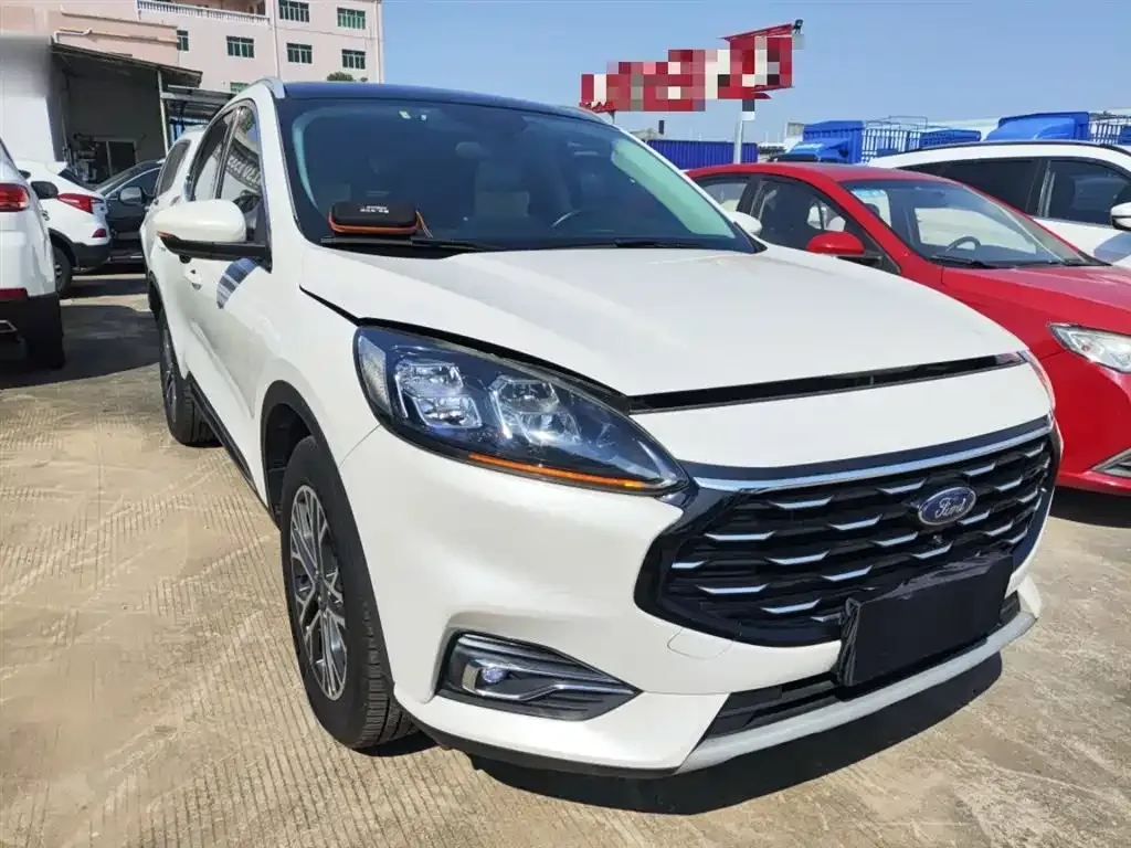 Ford Escape 2021 из CN, фото 4