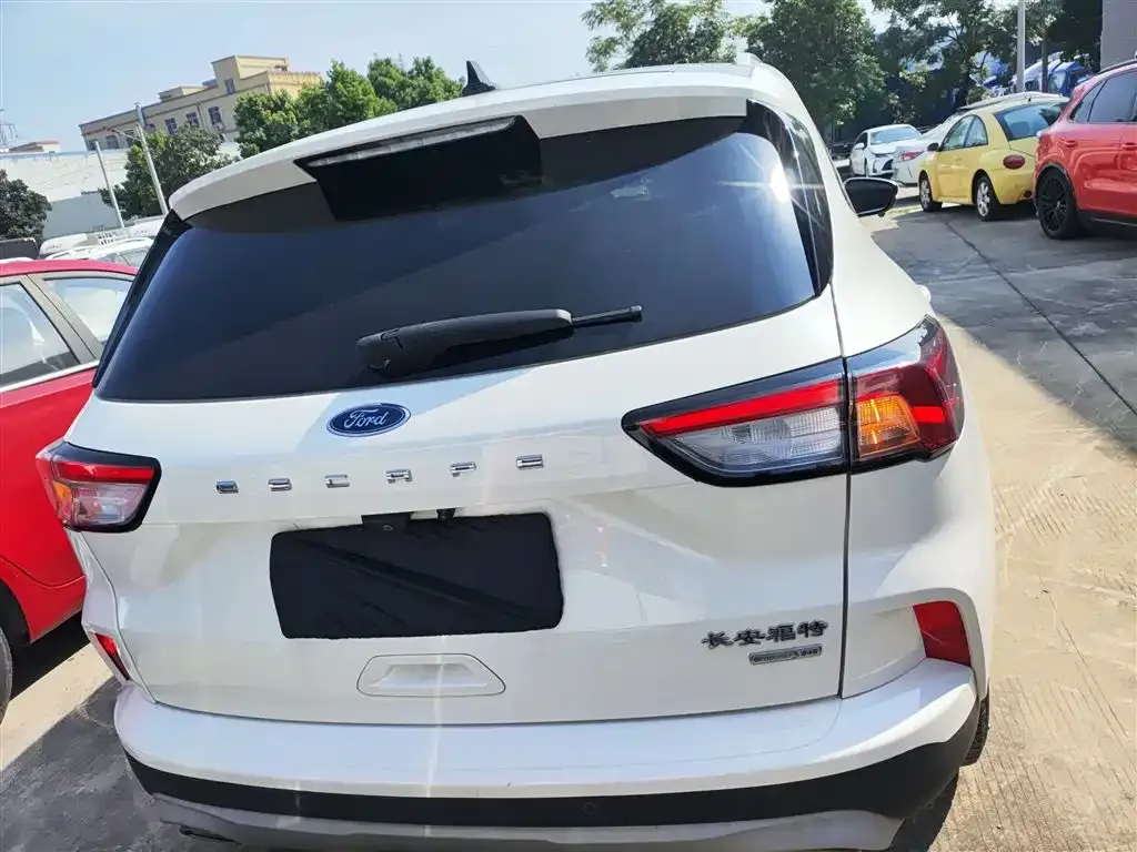 Ford Escape 2021 из CN, фото 6
