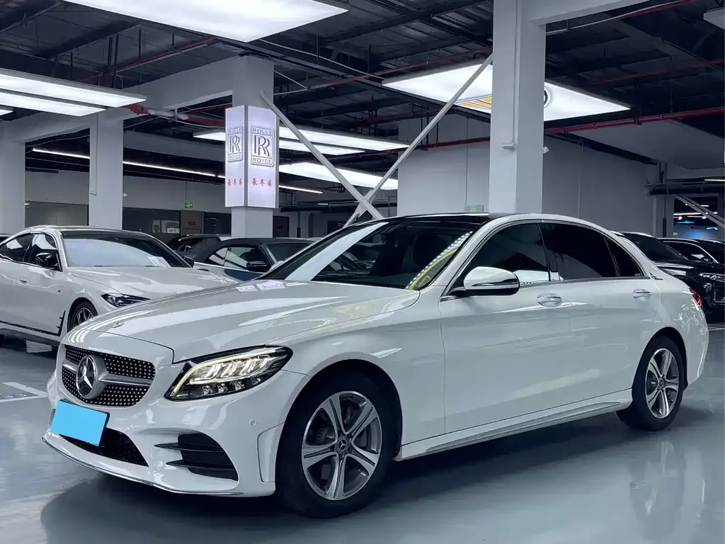 Mercedes-Benz C-Class — фото 1