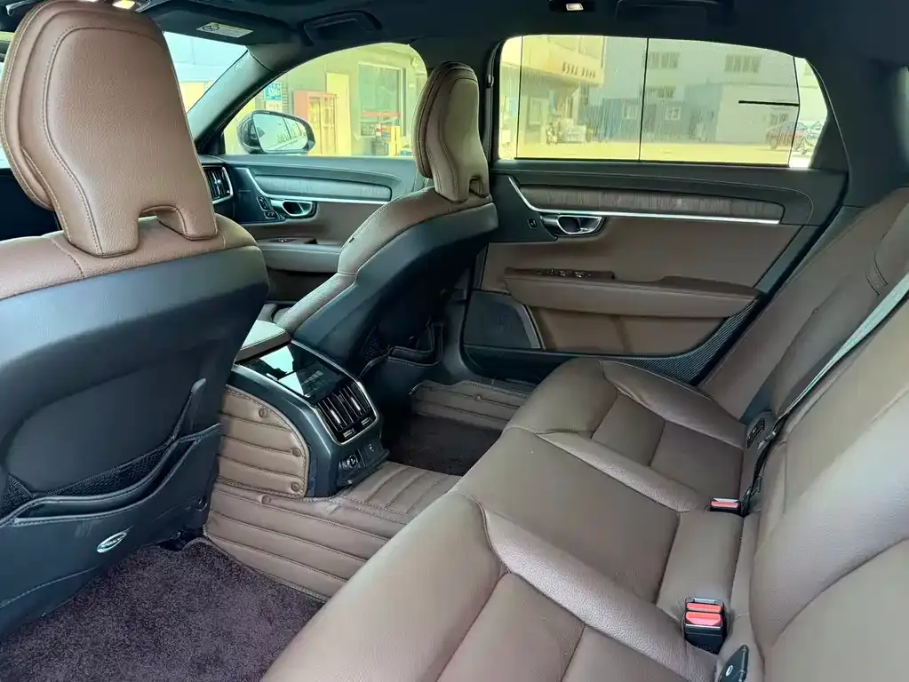 Volvo S90 2022 из CN, фото 7
