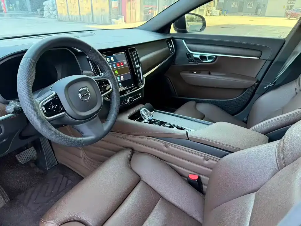 Volvo S90 2022 из CN, фото 8