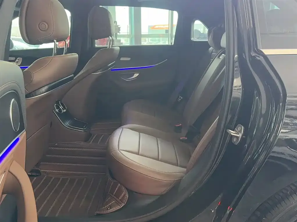 Mercedes-Benz E-Class 2023 из CN, фото 8