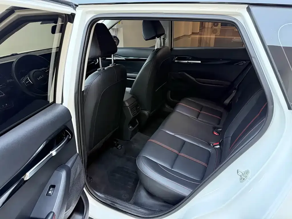 Kia KX3 2022 из CN, фото 9