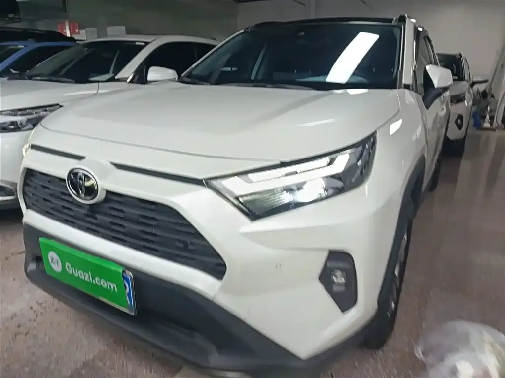 Toyota RAV4 2024 из CN, фото 3