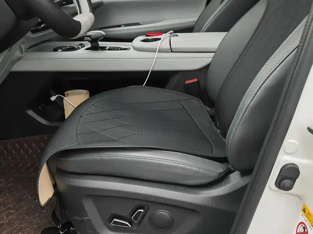 Changan UNI-Z 2025 из CN, фото 4