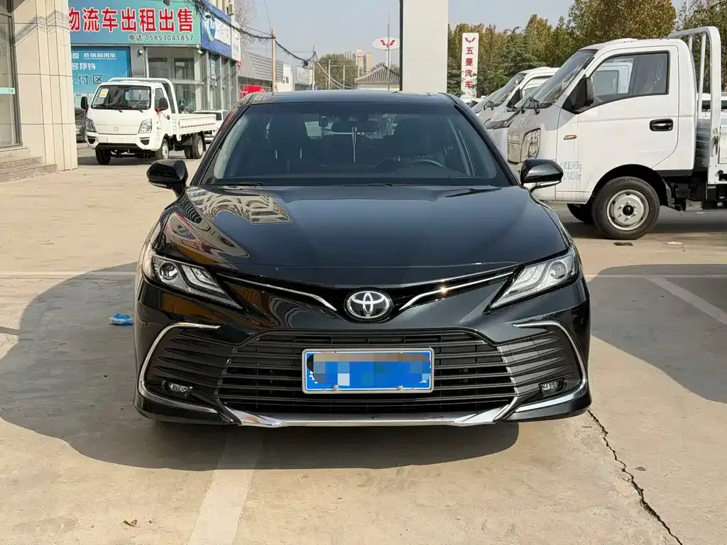 Toyota Camry 2024 из CN, фото 2