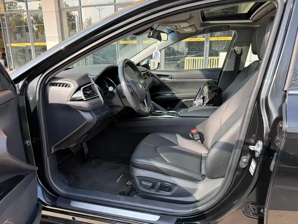 Toyota Camry 2024 из CN, фото 5
