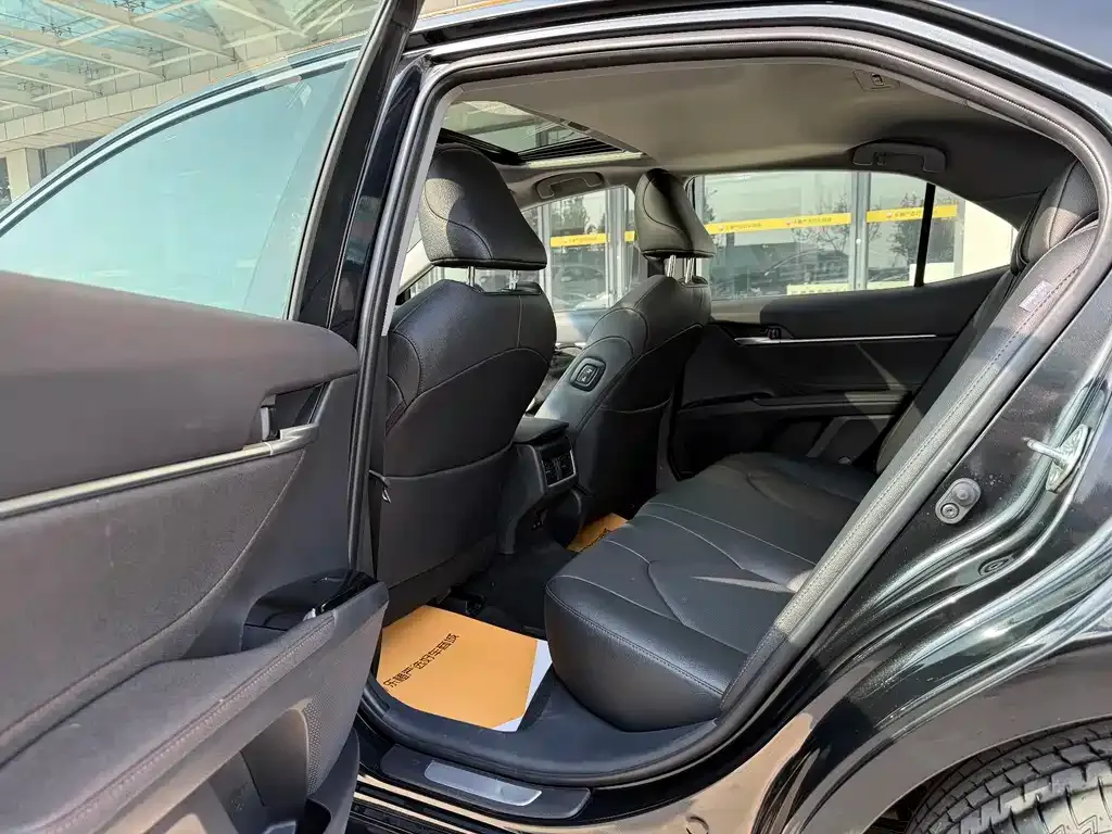 Toyota Camry 2024 из CN, фото 7