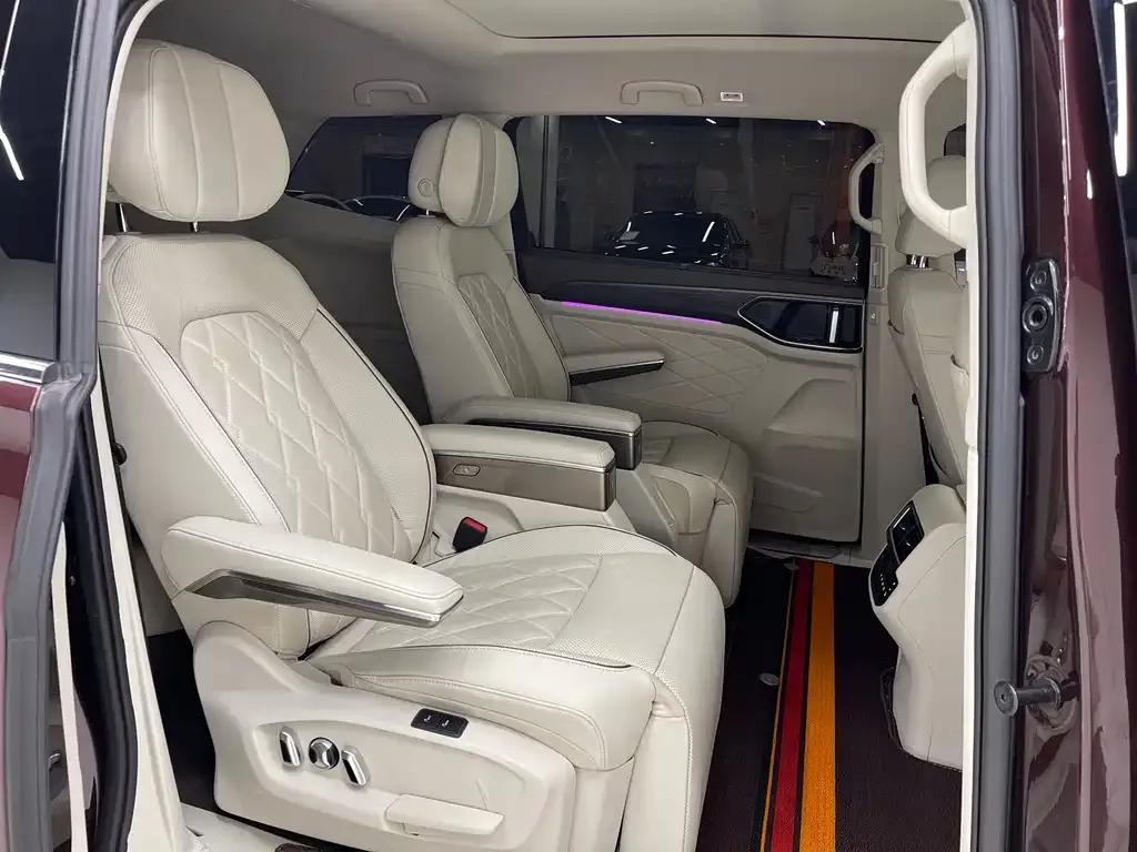 Volkswagen Viloran 2023 из CN, фото 8