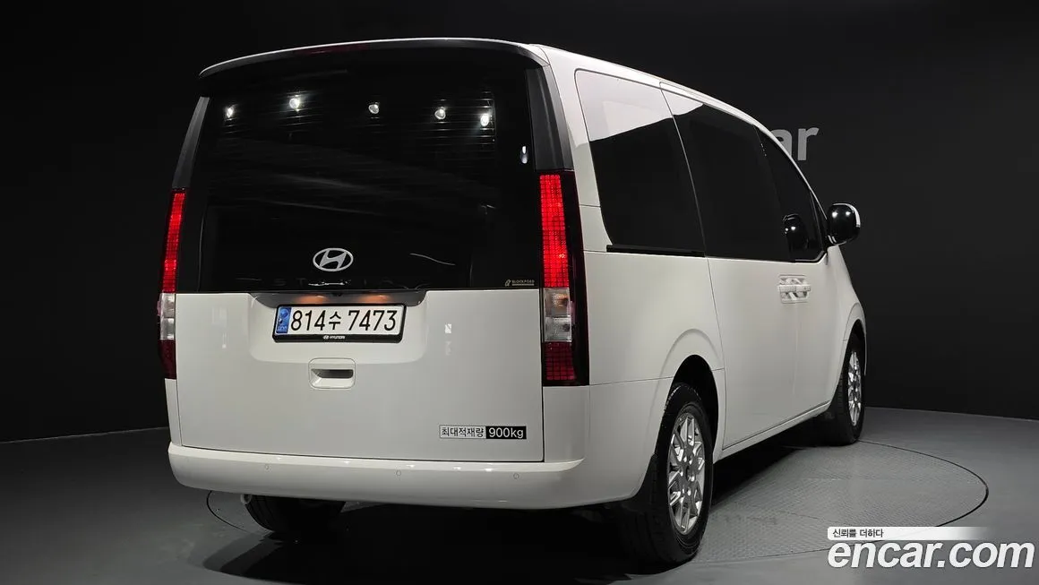 Hyundai Staria — фото 2