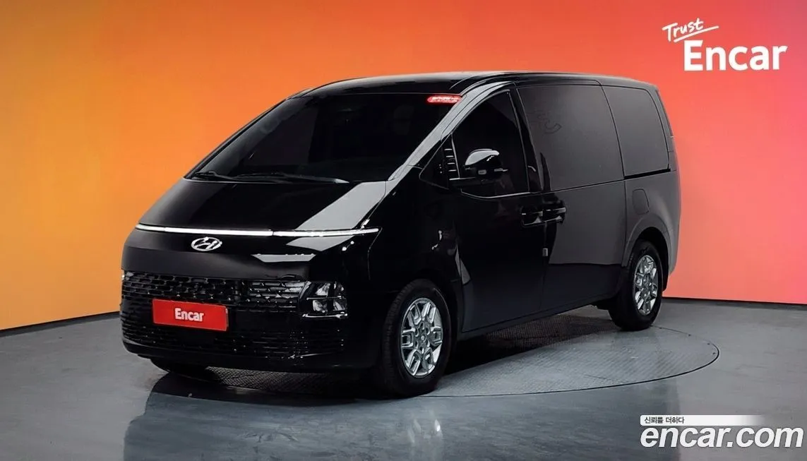 Hyundai Staria — фото 1