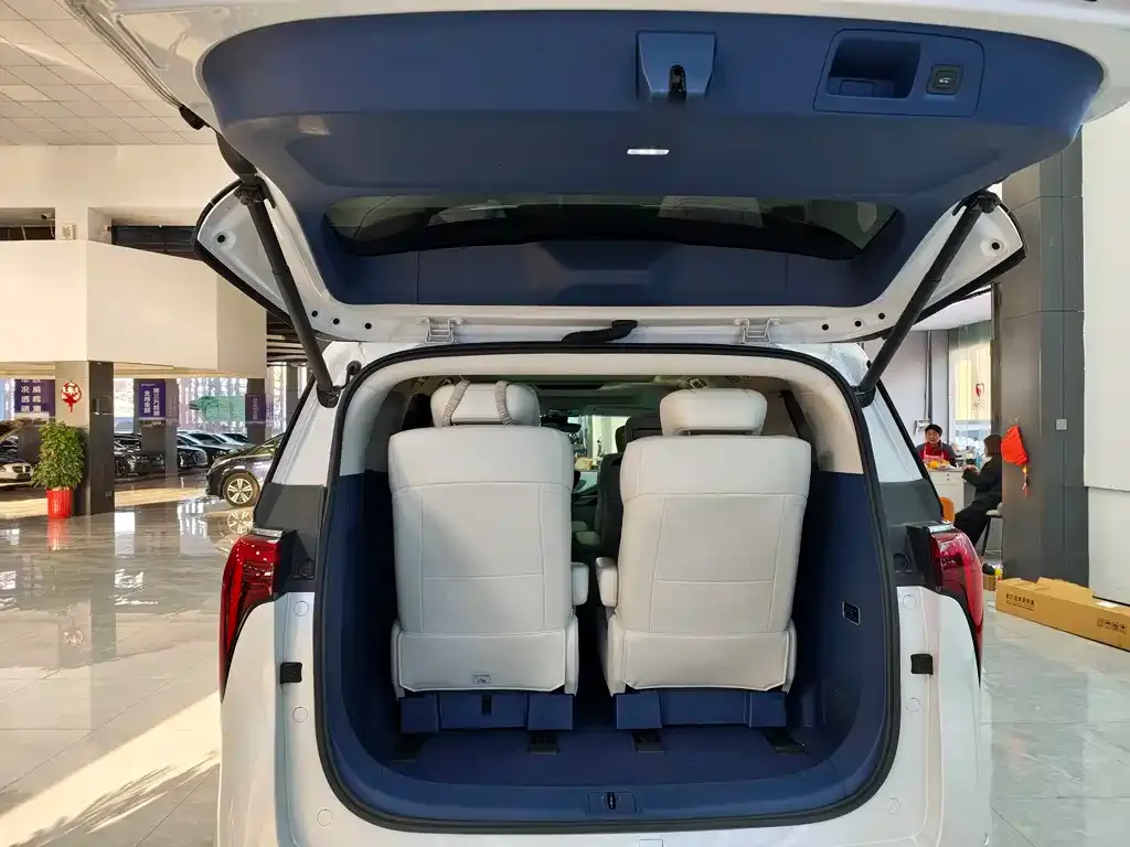 Buick Century 2023 из CN, фото 8