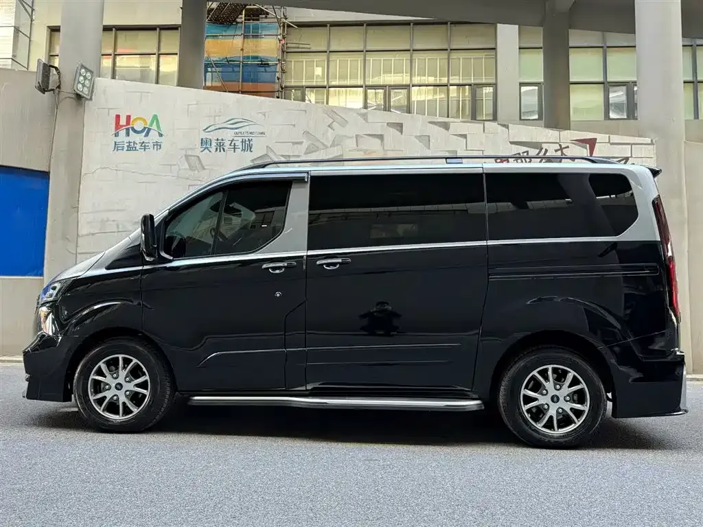 Ford Tourneo 2025 из CN, фото 3