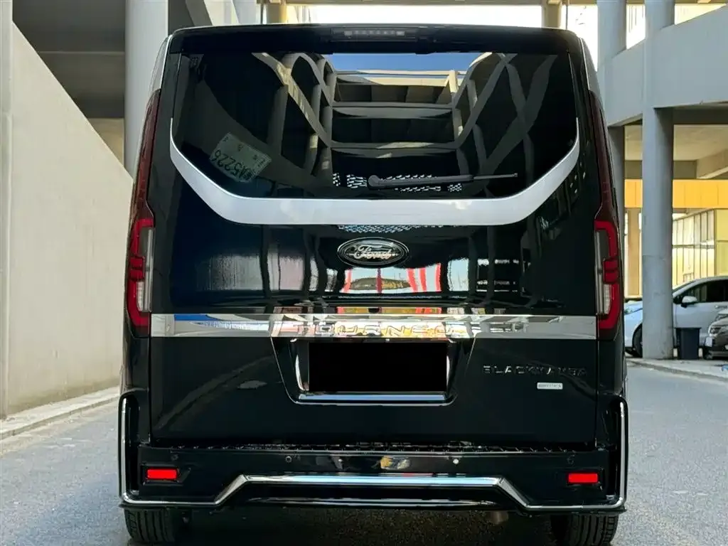 Ford Tourneo 2025 из CN, фото 4