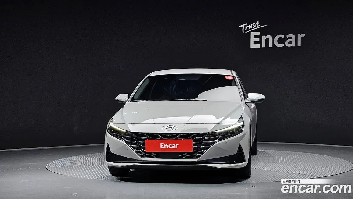 Hyundai AVANTE — фото 3