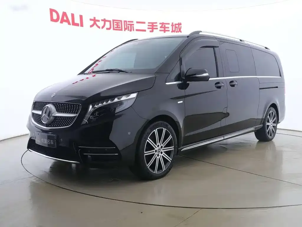 Mercedes-Benz V-Class 2023 из CN, фото 1