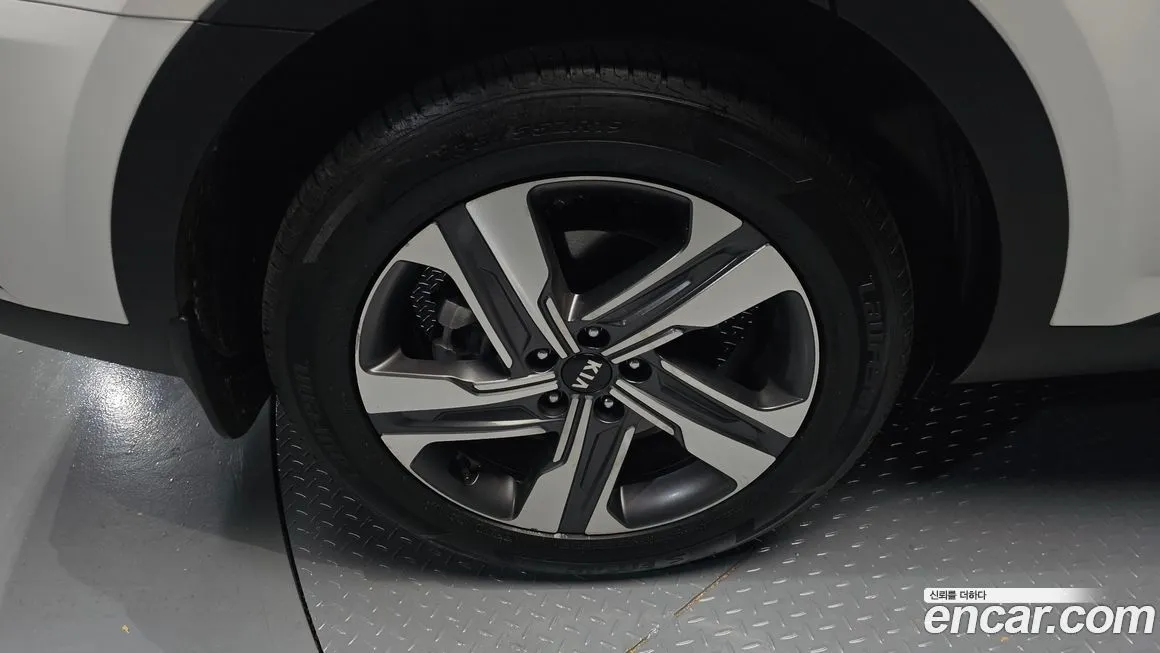 Kia Sorento — фото 5
