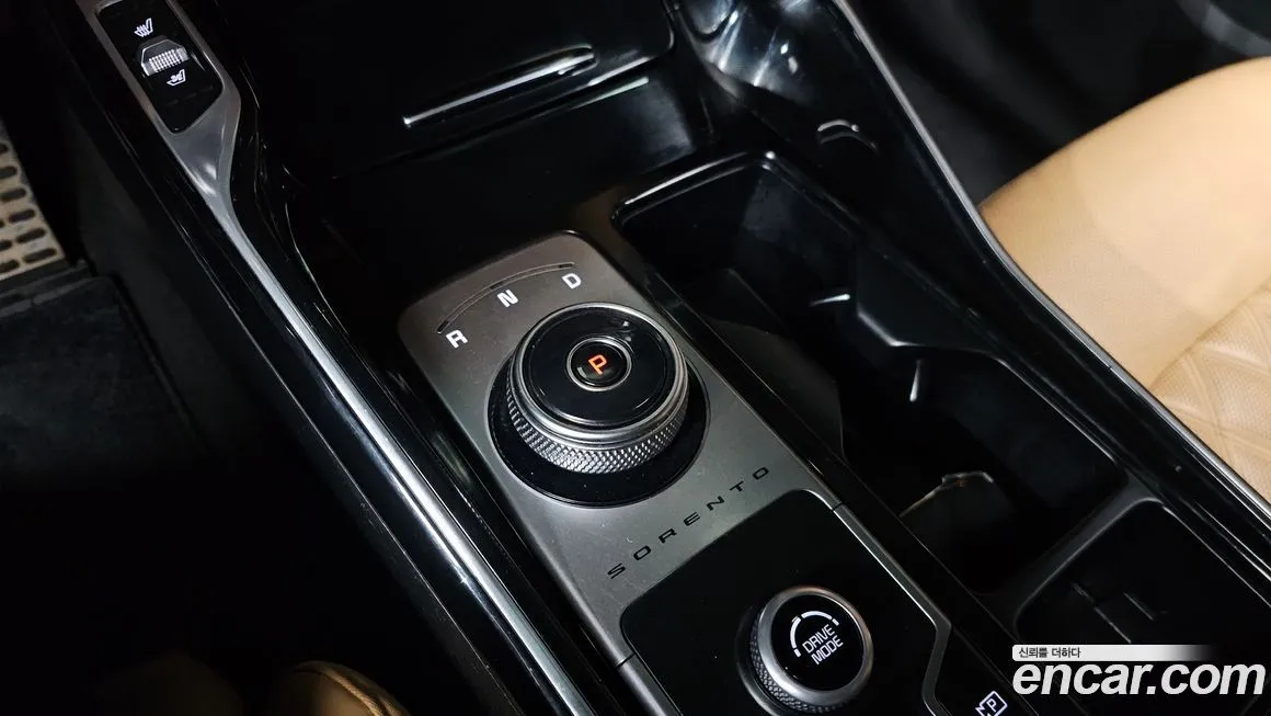 Kia Sorento — фото 9