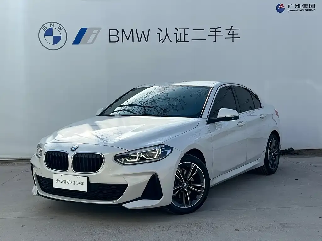 BMW 1 Series 2023 из CN, фото 1