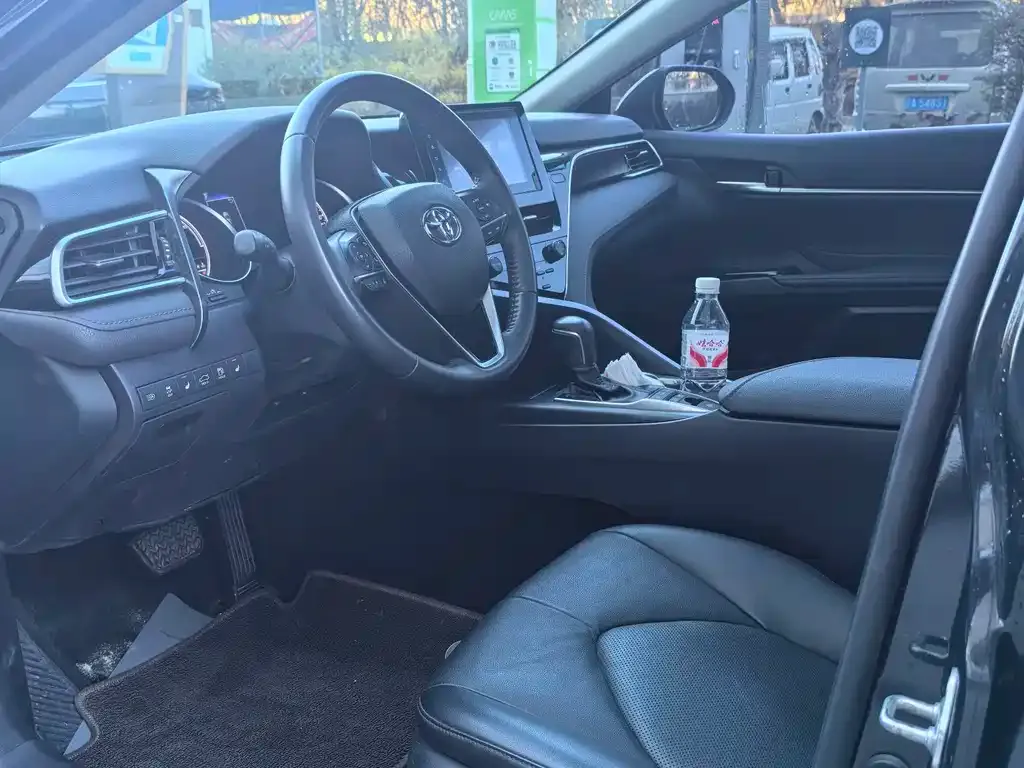 Toyota Camry 2022 из CN, фото 7