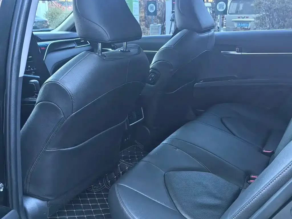 Toyota Camry 2022 из CN, фото 8