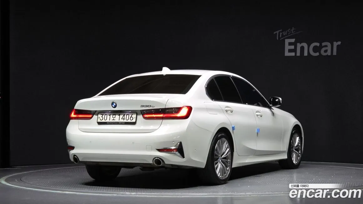 BMW 3-Series 2021 из KR, фото 2