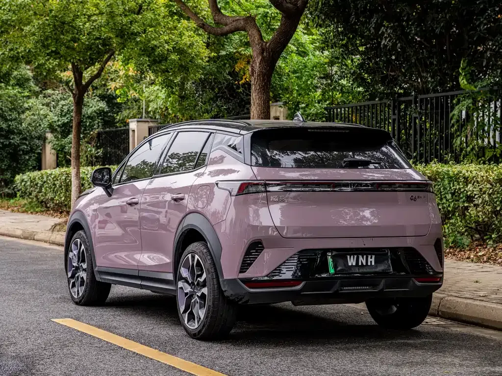 Lynk & Co 06 EM-P 2024 из CN, фото 5