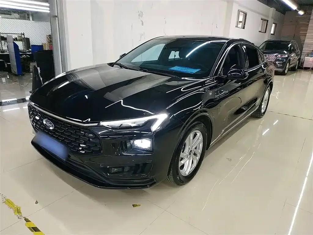 Ford Mondeo 2023 из CN, фото 1
