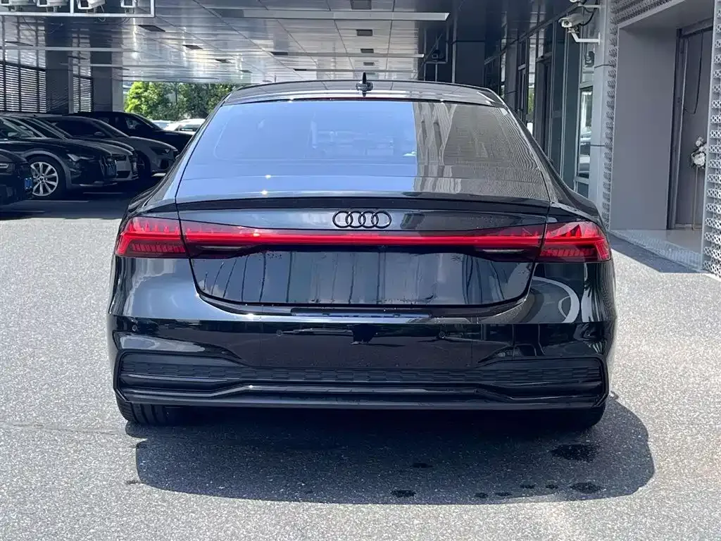 Audi A7 2024 из CN, фото 3