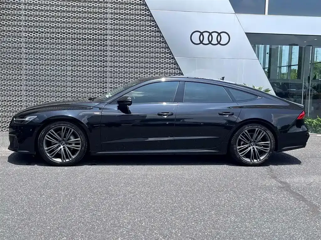 Audi A7 2024 из CN, фото 4