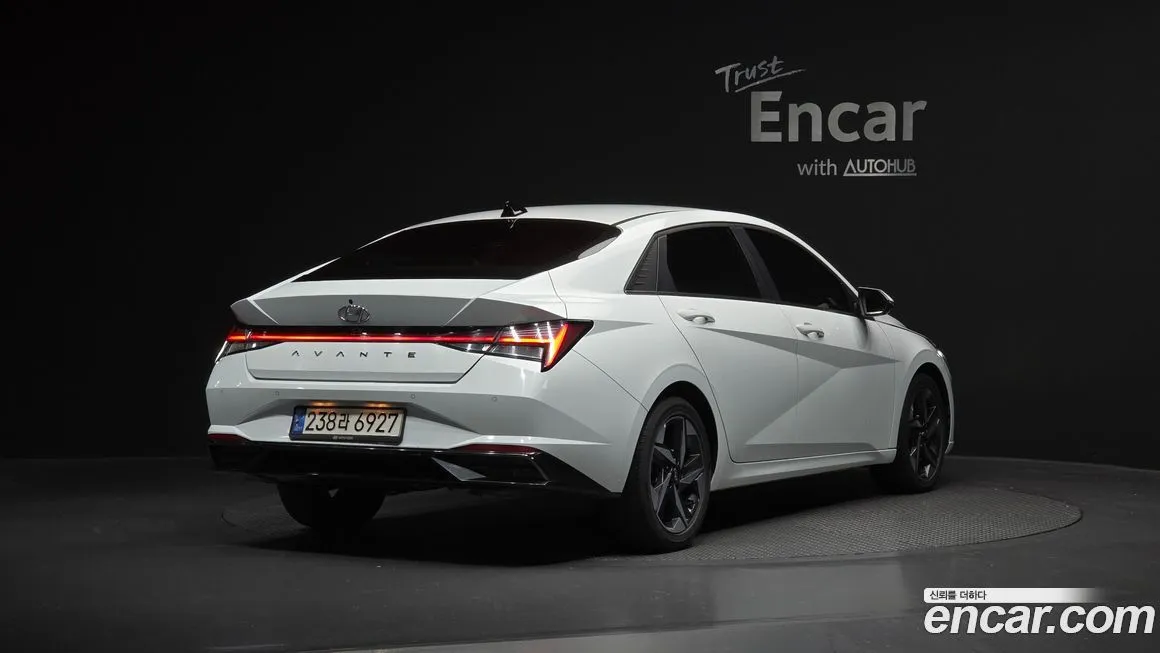 Hyundai AVANTE — фото 2