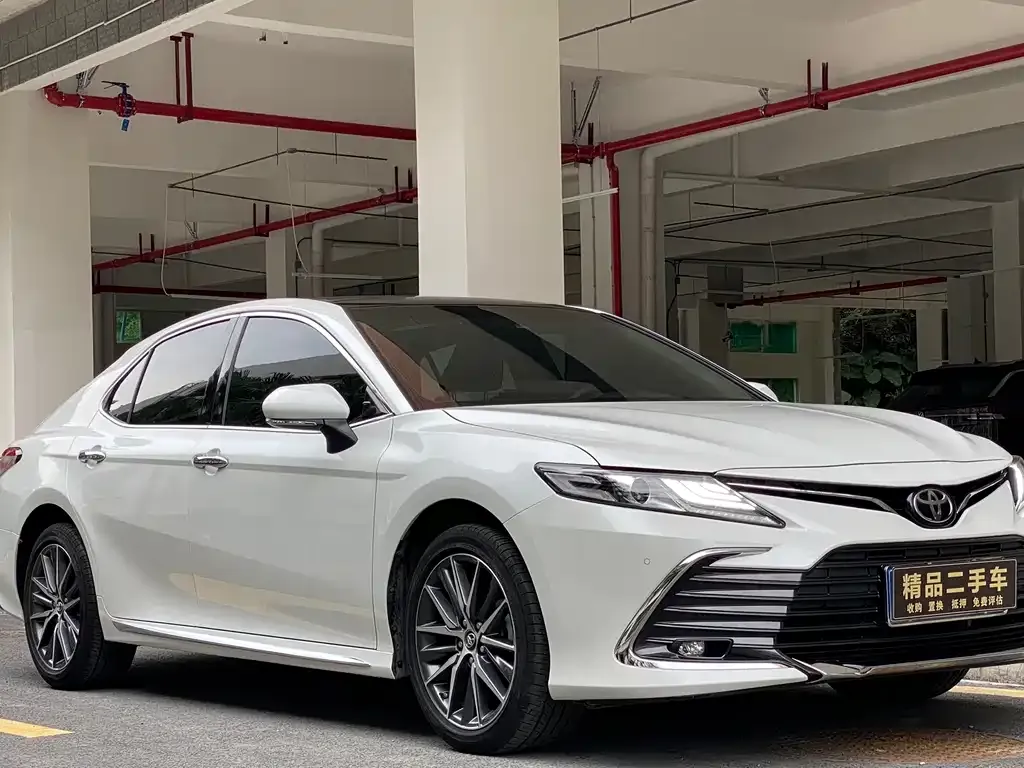Toyota Camry 2023 из CN, фото 3
