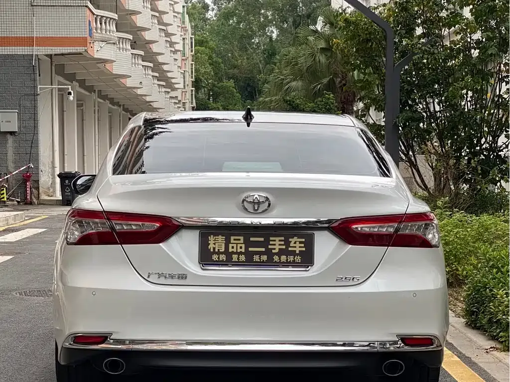 Toyota Camry 2023 из CN, фото 5