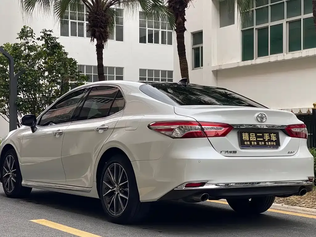 Toyota Camry 2023 из CN, фото 6