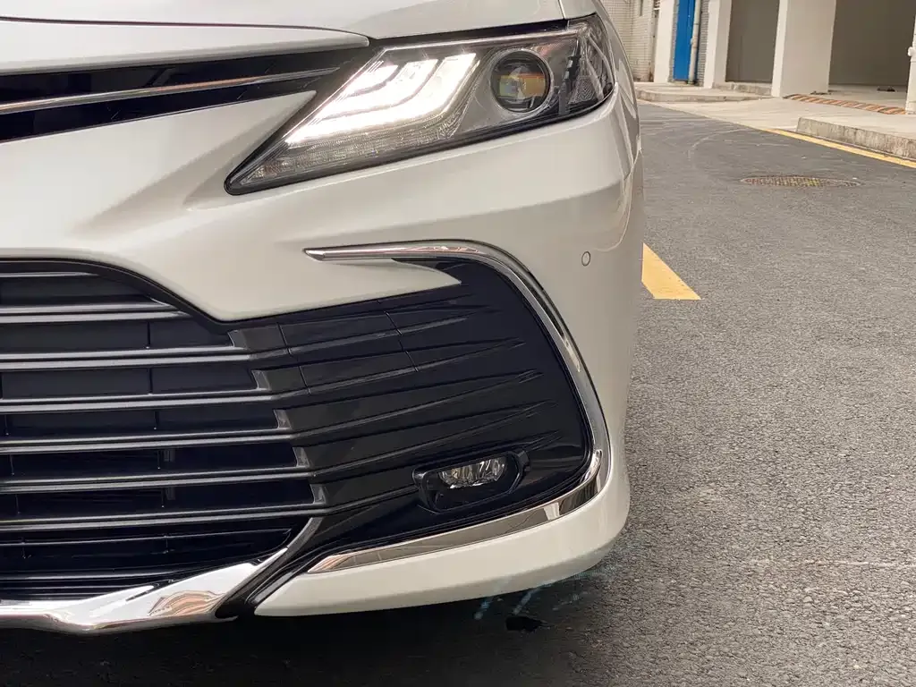 Toyota Camry 2023 из CN, фото 8