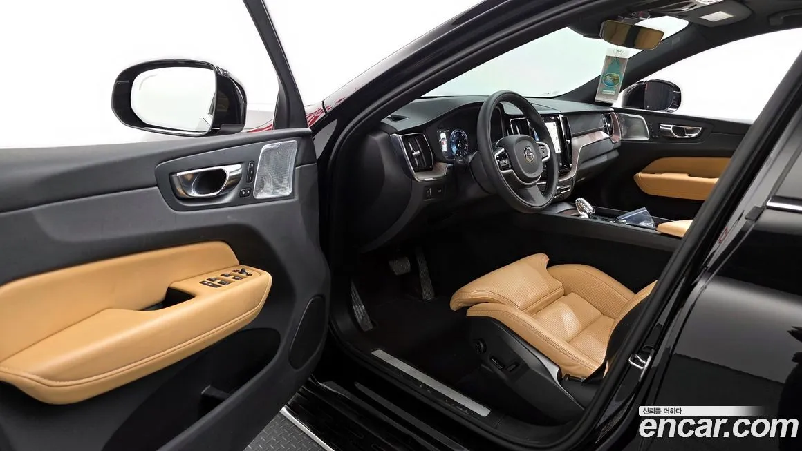 Volvo XC60 2021 из KR, фото 10