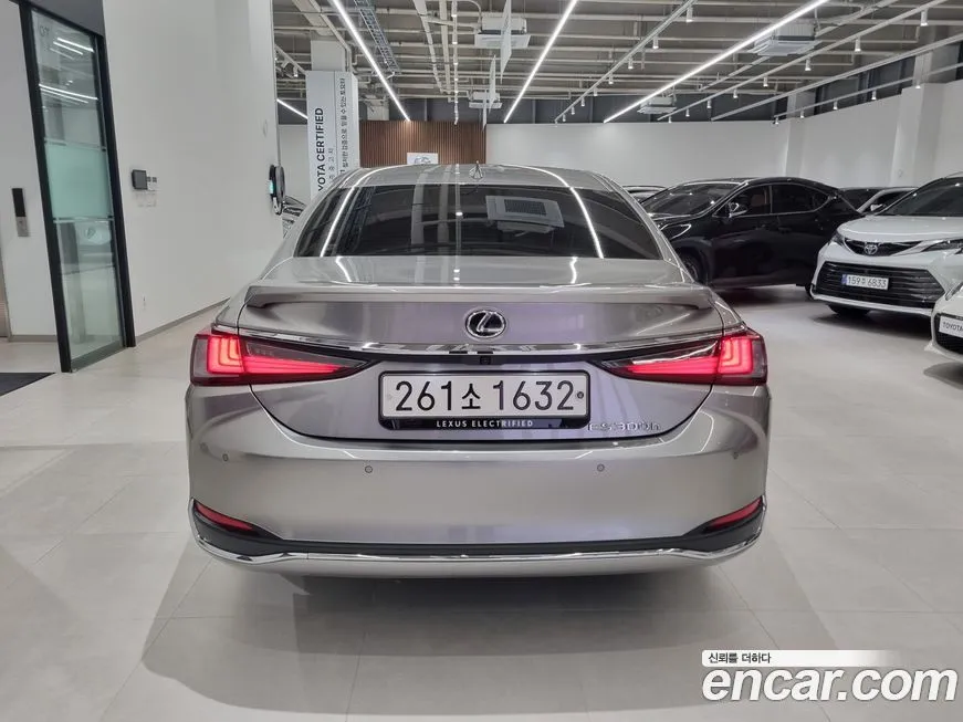 Lexus ES 2025 из KR, фото 4