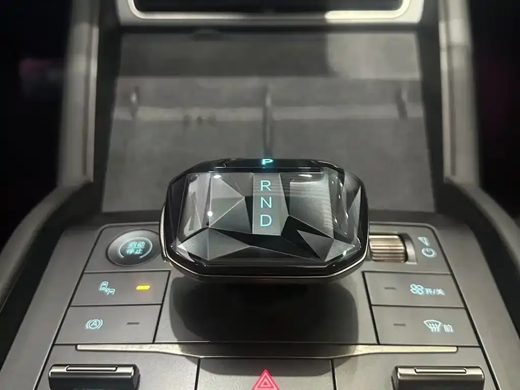 BYD Qin L 2024 из CN, фото 8