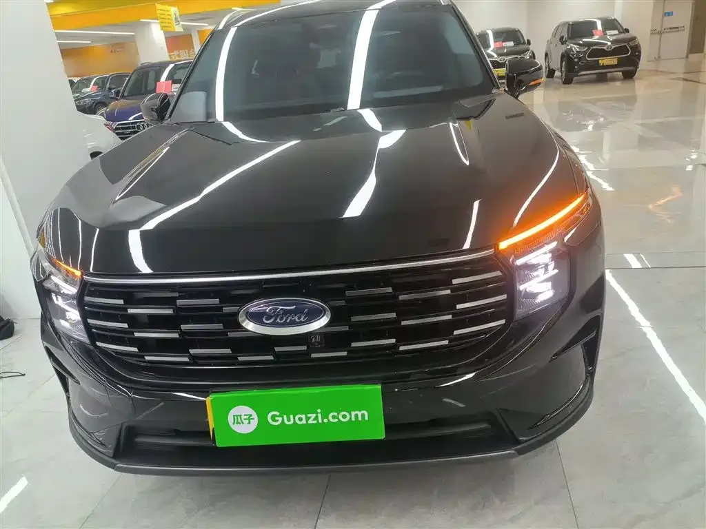 Ford Edge 2023 из CN, фото 3
