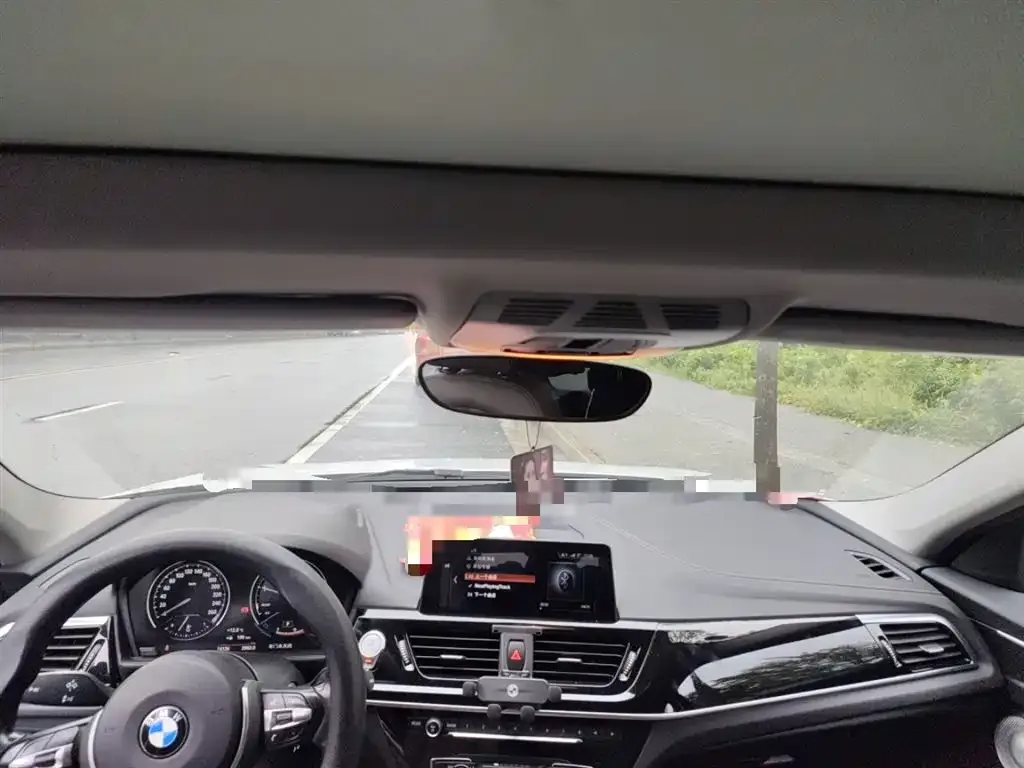 BMW 1 Series 2021 из CN, фото 9