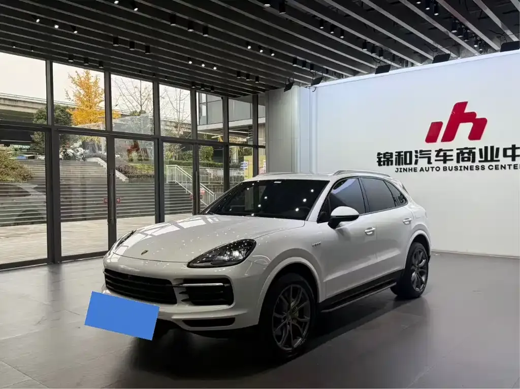 Porsche Cayenne Hybrid 2023 из CN, фото 1