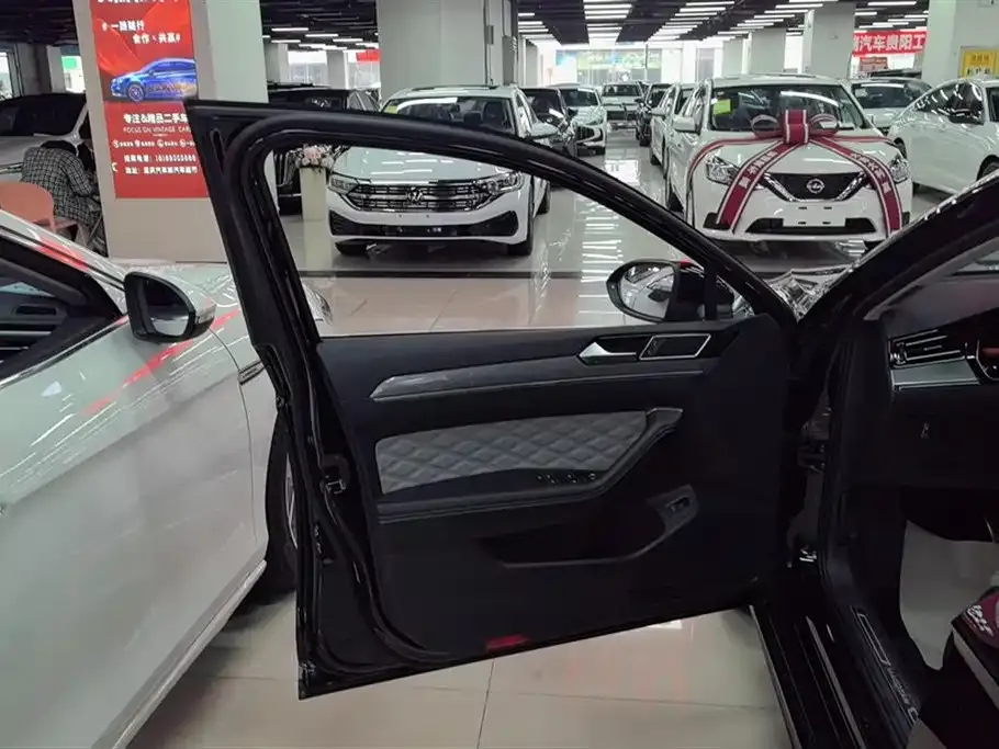 Volkswagen Magotan 2024 из CN, фото 7