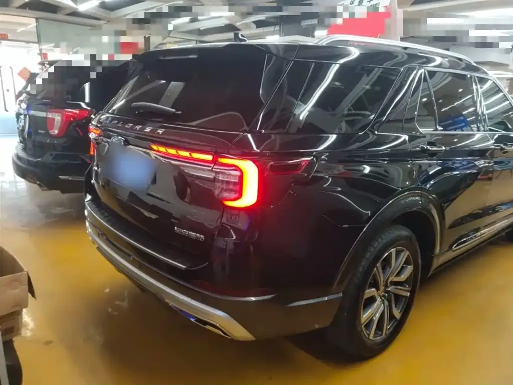 Ford Explorer 2024 из CN, фото 6