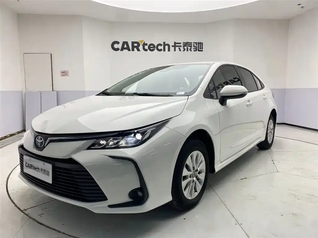 Toyota Corolla 2024 из CN, фото 1
