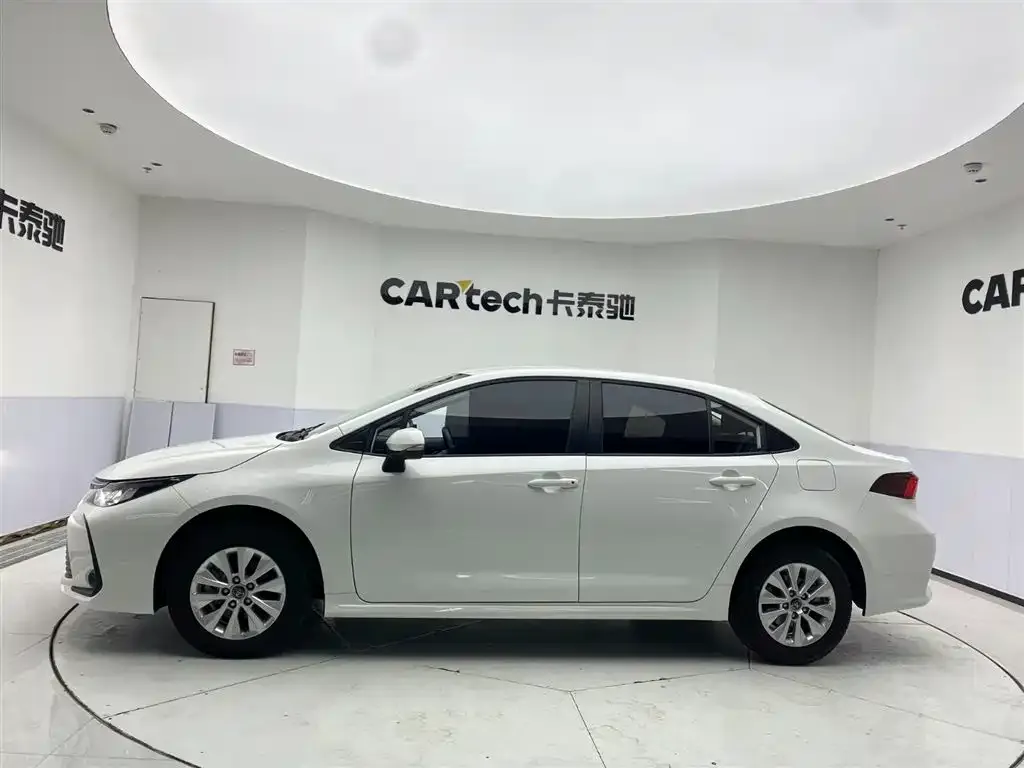 Toyota Corolla 2024 из CN, фото 4