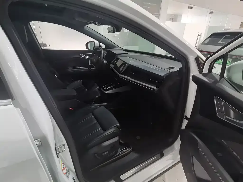 Audi Q4 e-tron 2024 из CN, фото 4