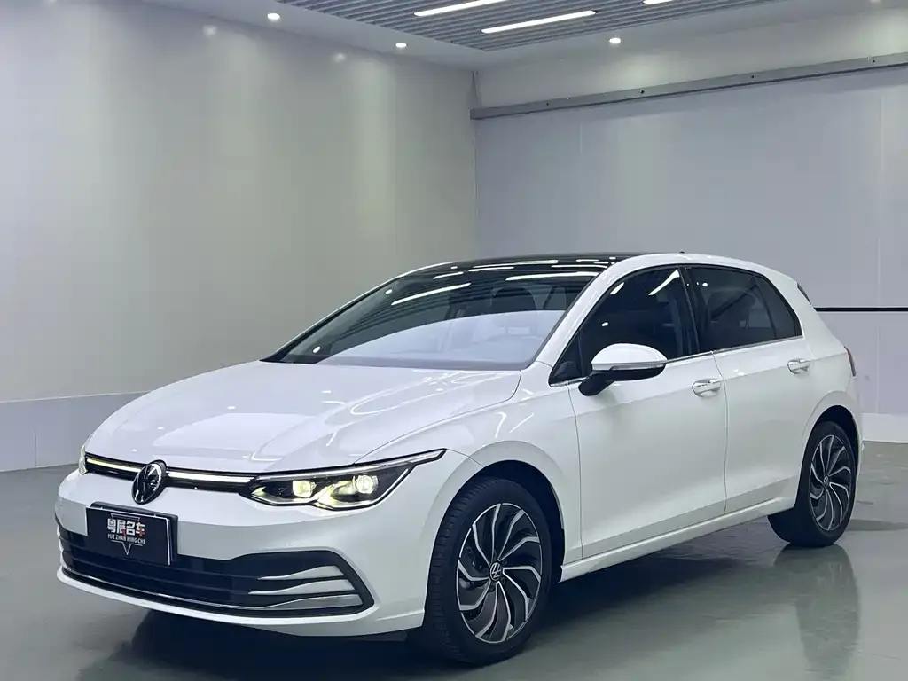 Volkswagen Golf 2022 из CN, фото 1